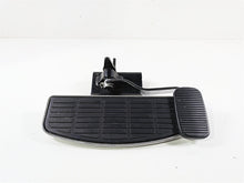 Load image into Gallery viewer, 2006 Suzuki C90 VL1500T Boulevard Right Floor Board & Brake Pedal 43510-10F00
