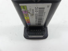 Load image into Gallery viewer, 2005 Harley Touring FLHRSI Road King Tsm Turn Signal Flasher Module 68920-01C | Mototech271