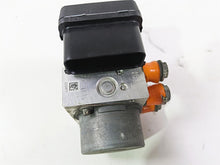 Load image into Gallery viewer, 2015 Harley FXDF Dyna Fat Bob Abs Brake Pump Pressure Module 48340-12
