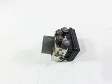 Load image into Gallery viewer, 2018 Harley Softail FXFBS Fat Bob Abs Brake Pump Unit Module 41100043C | Mototech271