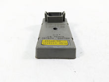 Load image into Gallery viewer, 2000 Harley FXSTS Softail Springer Tsm Turn Signal Flasher Module 68540-96