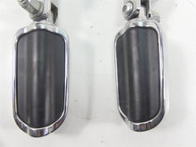 Load image into Gallery viewer, 2009 Harley FLHTCU SE4 CVO E-Glide Oem Highway Footpeg Foot Peg Set 50988-02A | Mototech271