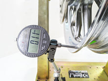 Load image into Gallery viewer, 2011 Triumph America Straight 18x2.5 Front Wheel Chrome Rim T2001054 T2001058