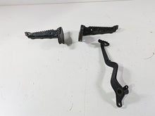 Load image into Gallery viewer, 2001 Yamaha Banshee YFZ350 Footrest Foot Peg Brake Pedal Set 3GG-27411-01-00 | Mototech271