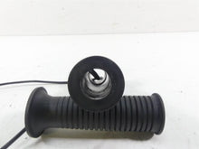 Load image into Gallery viewer, 2003 BMW R1150 GS R21 Heated Handlebar Handle Bar Grip Set - Read 61317694813