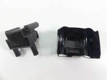Load image into Gallery viewer, 2008 Harley Softail FLSTSB Cross Bones Delphi Ignition Coil & Cover 31696-07A