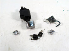 Load image into Gallery viewer, 2006 Harley Touring FLHTCUI Electra Glide Ignition Switch Key Lock Set 71572-06 | Mototech271