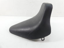 Load image into Gallery viewer, 1999 Harley FXSTS Softail Springer Ultima Shootout Style Gel Driver Seat Saddle