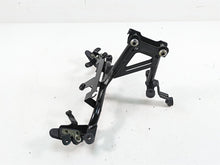 Load image into Gallery viewer, 2002 Yamaha FZ1 FZS1000 Fazer Front Fairing Stay Holder Carrier 5LV-28356-00-00