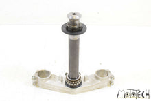 Load image into Gallery viewer, 2005 Kawasaki ZZR1200 ZX1200 Lower Triple Tree Steering Yoke 44037-0008 | Mototech271