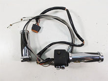 Load image into Gallery viewer, 2005 Harley Touring FLHTCUI Electra Glide Right Control Switch - Read 71589-96 | Mototech271