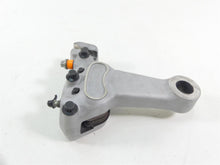 Load image into Gallery viewer, 2004 Harley FLHTC SE CVO Electra Glide Rear Brake Caliper & Bracket 44681-05 | Mototech271