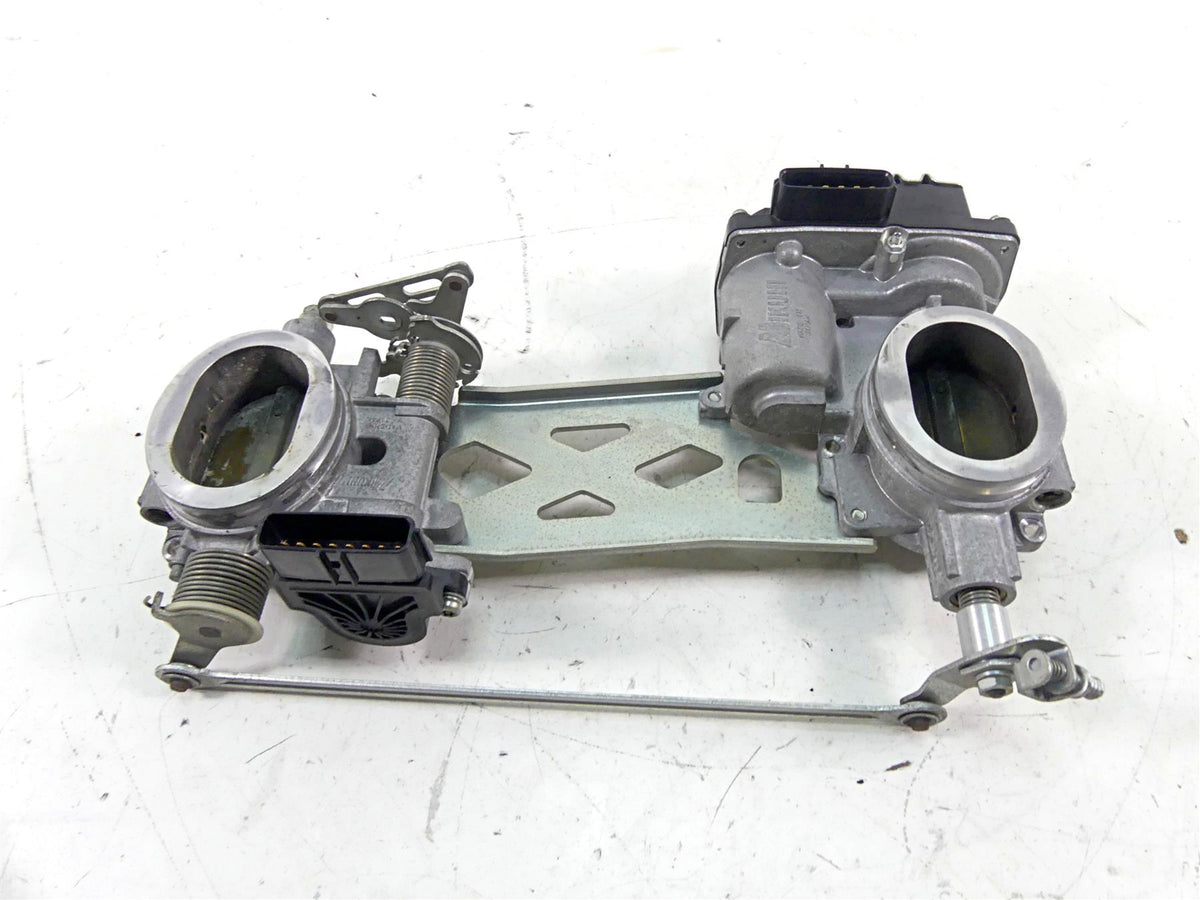 2013 Ducati Diavel Red Mikuni Throttle Body Bodies Set 28240871A