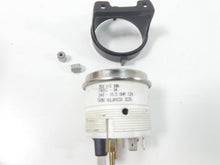 Load image into Gallery viewer, 2007 Harley FLHTCU SE CVO Electra Glide Oil Pressure Gauge 74553-04A | Mototech271