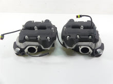 Load image into Gallery viewer, 2020 Harley Softail FXBB Street Bob Cylinder Head Set M8 107ci -3K 16500388