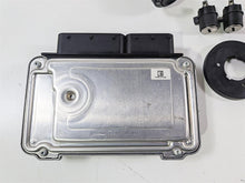 Load image into Gallery viewer, 2016 BMW R1200RT RT RTW K52 Cdi Hands Free Ignition Switch Key 13618559224