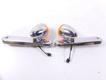 Load image into Gallery viewer, 2016 Harley Touring FLHXS Street Glide Sp Front Blinker & Mount 68000036 6800003