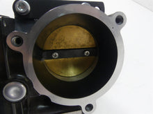 Load image into Gallery viewer, 2022 Harley Softail FXBBS Street Bob Mikuni Throttle Body Fuel Injects 27300122 | Mototech271