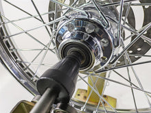 Load image into Gallery viewer, 2004 Harley Softail FXSTDI Deuce Straight Front Wheel Rim Spoke 21x2.15 43671-05