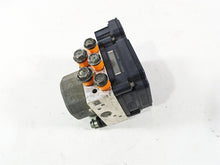 Load image into Gallery viewer, 2017 Harley Touring FLTRXS Road Glide Rear Abs Brake Pump Unit Module 41100061B | Mototech271