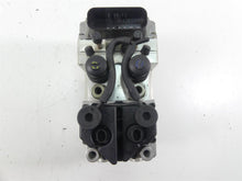 Load image into Gallery viewer, 2003 BMW R1150 GS R21 Abs Brake Pump Block Module Integral 34517660909