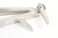 Load image into Gallery viewer, 05 Honda CBR1000RR CBR1000 RR Rear Passenger Footpeg Foot Peg Rest 50760-MEL-000 | Mototech271