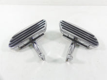 Load image into Gallery viewer, 2004 Harley FLHTC SE CVO Electra Glide Rear Chrome Floorboard Set 47373-04