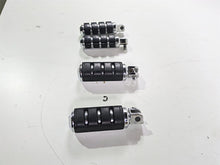 Load image into Gallery viewer, 2008 Suzuki M109R VZR1800 Kuryakyn Small Iso Foot Peg Footpeg Footrest Set | Mototech271