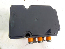 Load image into Gallery viewer, 2015 Harley Touring FLHXS Street Glide Abs Brake Pump Module Unit 41100013A