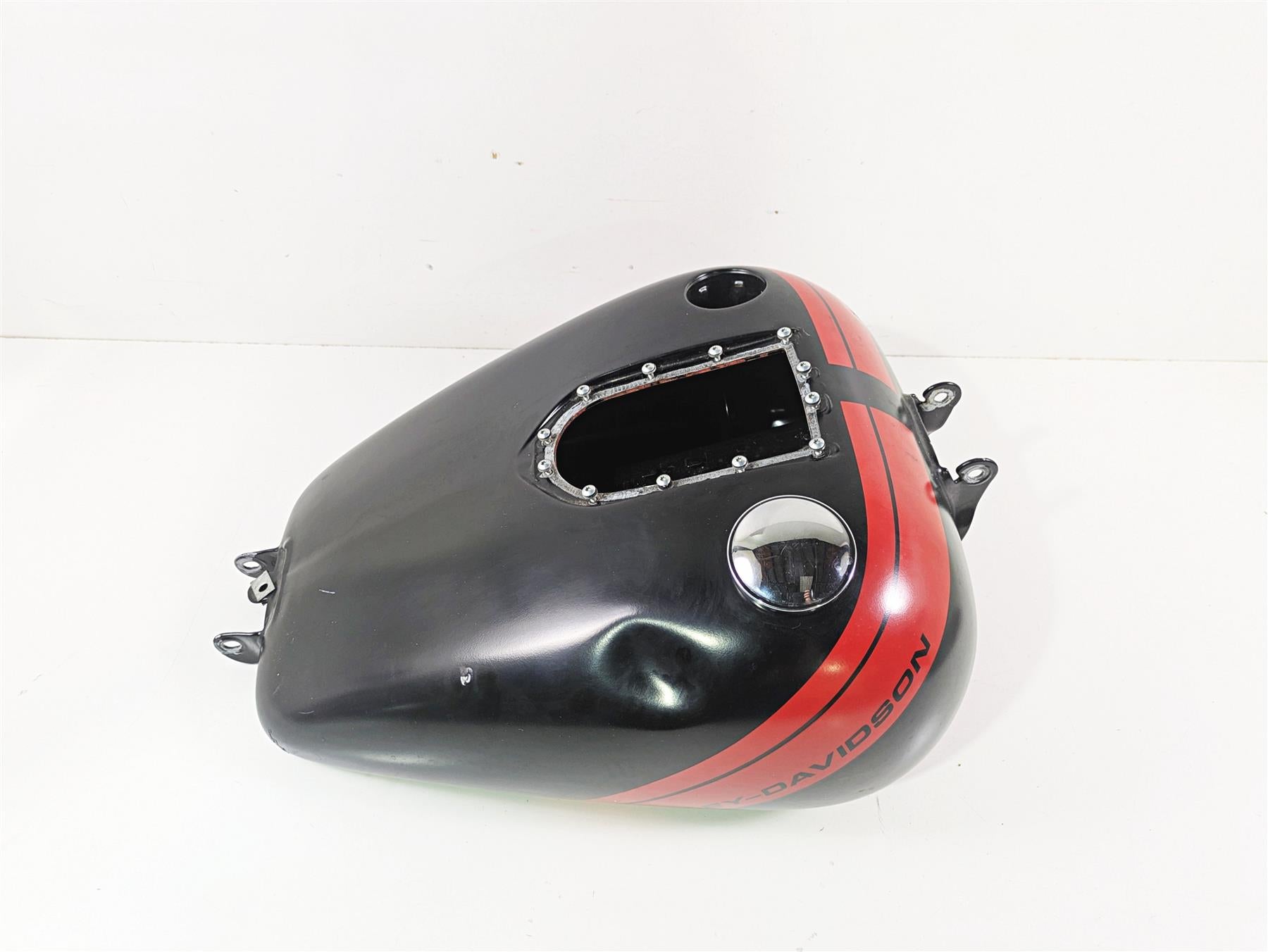 2016 Harley FXDF Dyna Fat Bob Fuel Gas Petrol Tank -Dented