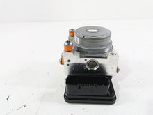 Load image into Gallery viewer, 2018 BMW R1200GS GSW K50 Abs Brake Pump Module 34518566956 8566955 | Mototech271