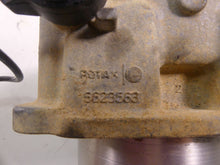 Load image into Gallery viewer, 2014 Can-Am Maverick 1000R STD Piston Jug Cylinder Set 420413111 420413115