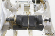 Load image into Gallery viewer, 2010 Honda CRF250R CRF250 R Straight Main Frame Chassis Cln Clr T50100-KRN-A40 | Mototech271