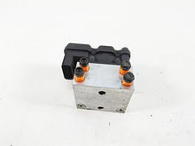 Load image into Gallery viewer, 2011 Harley Touring FLTRU Road Glide Abs Brake Pump Unit Module 40601-08A | Mototech271