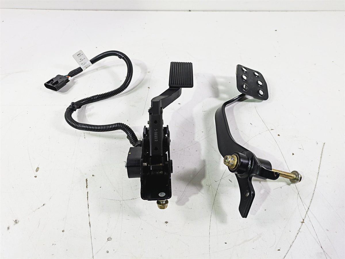 2023 Can Am Maverick X3 XMR Turbo RR Foot Brake Accelerate
