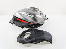 Load image into Gallery viewer, 2025 CFMoto 450 SS Fuel Gas Tank + Upper Cover - Dent 6AQV-122000-1301-11