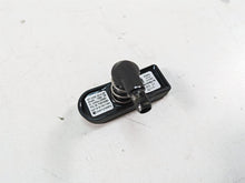 Load image into Gallery viewer, 2018 Harley Touring FLHXSE CVO Street Glide TPS Tire Pressure Sensor 32700096 | Mototech271