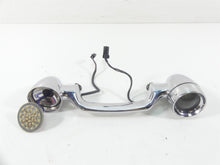 Load image into Gallery viewer, 2004 Harley FLHTC SE CVO Electra Glide Rear Chrome Blinker Bar -Read 68508-04
