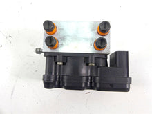 Load image into Gallery viewer, 2011 Harley Touring FLTRX Road Glide Abs Brake Pump Module Unit 40601-08A | Mototech271