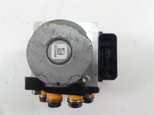 Load image into Gallery viewer, 2017 Triumph Thruxton 1200 R Abs Brake Pump Module Unit T2021931 | Mototech271