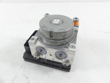 Load image into Gallery viewer, 2017 BMW R1200RT K52 Abs Brake Pump Module 34518566956 | Mototech271