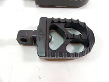 Load image into Gallery viewer, 2014 Harley Dyna FXDB Street Bob Joker Machine Adjustable Footpeg Set 08-56-1 | Mototech271