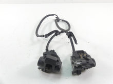 Load image into Gallery viewer, 2008 Yamaha FZ1 Fazer Front Brake Calipers L 2D1-2580T-00-00 R 2D1-2580U-00-00