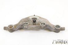 Load image into Gallery viewer, 1991 Harley Touring FLHTC Electra Glide Upper Triple Tree Steering Clamp 45435-8 | Mototech271