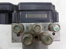 Load image into Gallery viewer, 2014 Harley Touring FLHX Street Glide Bosch Abs Brake Pump Module 41100013A