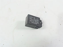 Load image into Gallery viewer, 2006 Yamaha XVS650 V-Star Classic Turn Signal Flasher Relay 2UJ-83350-01-00