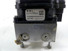 Load image into Gallery viewer, 2011 Harley Touring FLTRX Road Glide Abs Brake Pump Module Unit 40601-08A | Mototech271