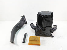 Load image into Gallery viewer, 2007 BMW R1200RT K26 Air Cleaner Breather Box & Tubes Set 13717677655 | Mototech271