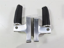 Load image into Gallery viewer, 2006 Suzuki C90 VL1500T Boulevard Rear Passenger Footpeg Set 43811-10F10