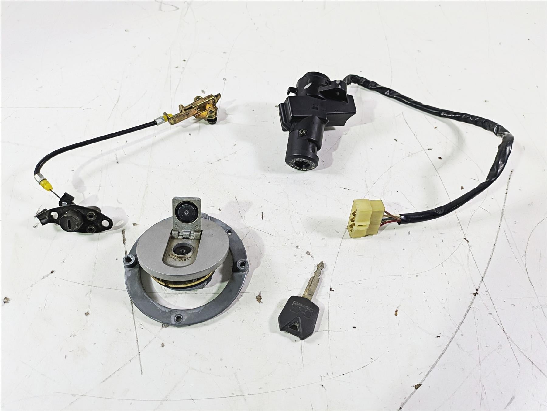 2005 Kawasaki ZX12R Ninja Ignition Switch Key Lock Tank Cap Set
